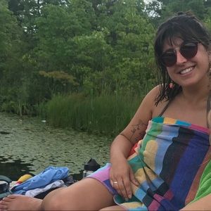 Meet your Posher, Mia